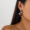 Nordic minimalist texture earrings，Alloy Lightweight
