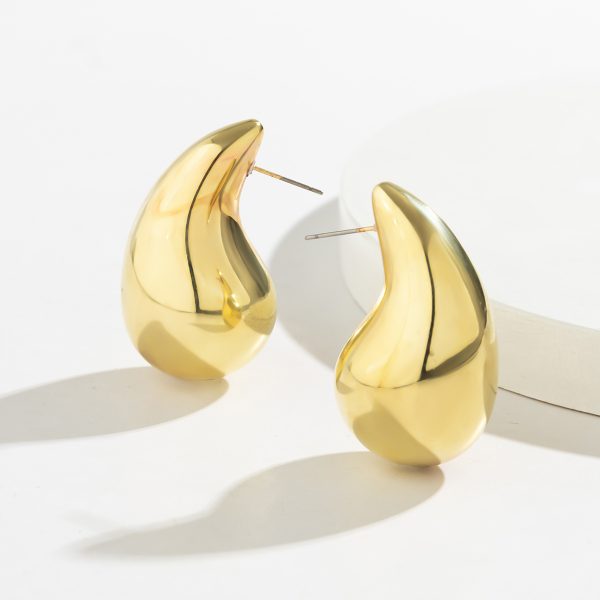 O1CN01ApGbz21E96qgDY0Px_!!988240308-0-cib Kendall stytle minimalist commuting water drop earrings 、Versatile niche design