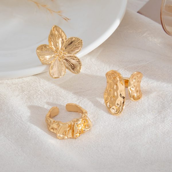 Ins style light gold ring|Workplace dating both sides