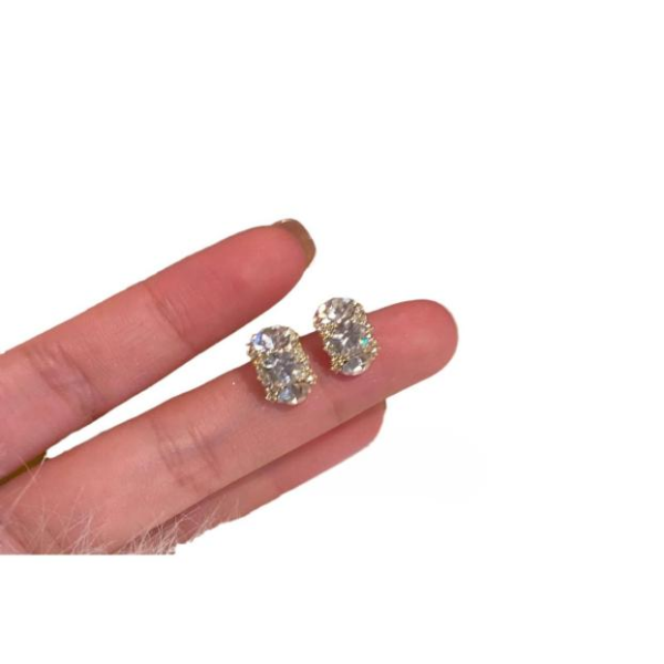 Dulovery white niche design sense retro high-end stud earrings simple earrings women