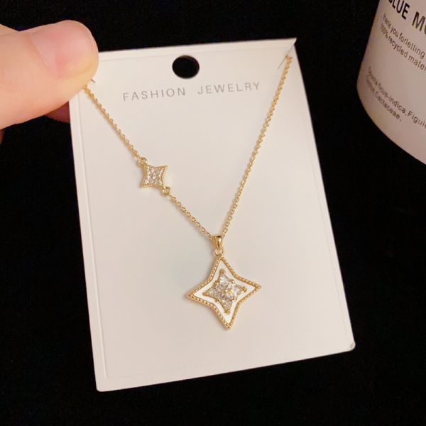 Song of freedom Free Heart ~ All-match glitter diamond four-pointed star necklace