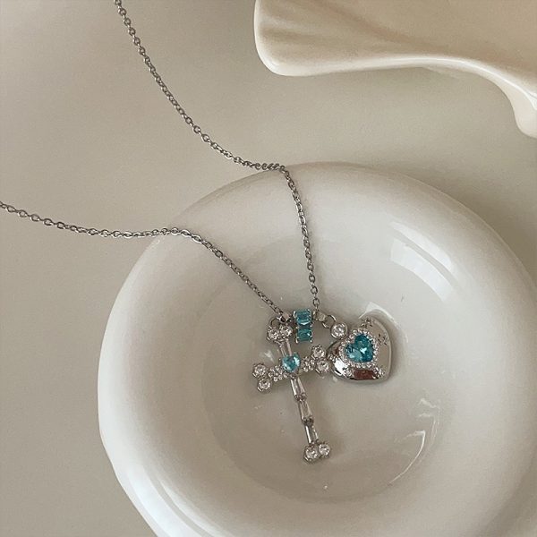 French Hot Girl Ice Blue Love Cross Pendant Necklace Women's Sweet Cool Collarbone Chain