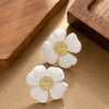 Exquisite And Fashionable Small Fragrance Flower Stud Earrings Women's High-end Light Luxury Sweet Silver Needle Earrings