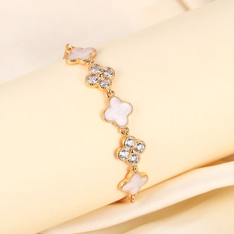 Micro-inlaid Zircon Sweet White Flower Bracelet Feminine Ins Niche Design Sense Personality Versatile Hand Jewelry